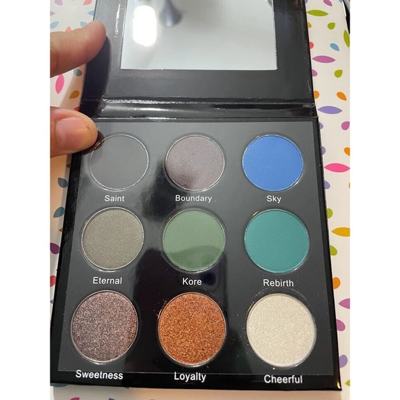 BeCause Cosmetics Bright Eyes Shadow Collection Persephone Wet/Dry Palette New - Picture 1 of 3